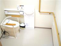 車椅子のまま入れるトイレ